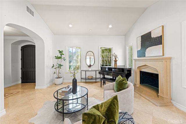 28 Blue Summit, Irvine, CA 92603