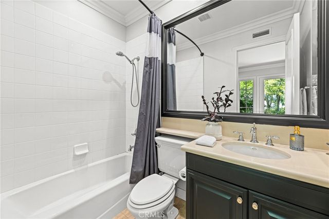 28 Blue Summit, Irvine, CA 92603