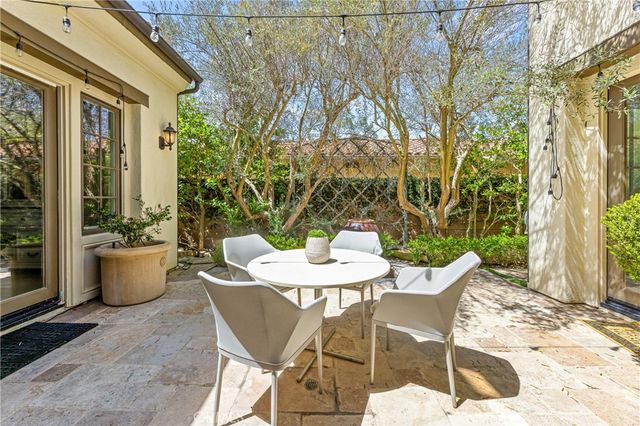 28 Blue Summit, Irvine, CA 92603