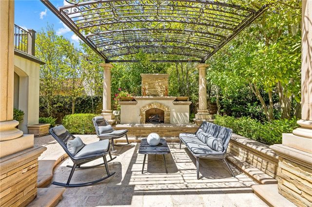28 Blue Summit, Irvine, CA 92603