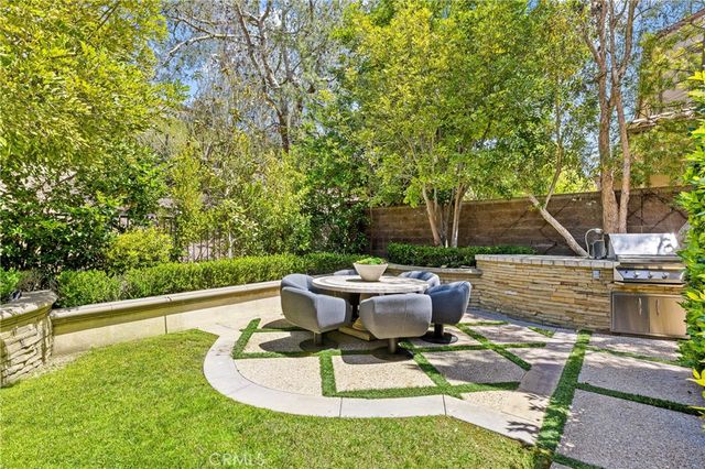 28 Blue Summit, Irvine, CA 92603