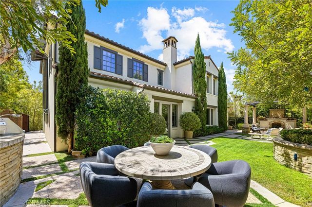 28 Blue Summit, Irvine, CA 92603