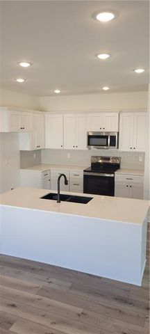 704 Mahogany Court, Warrensburg, MO 64093