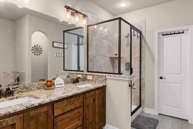 409 Mesa Drive, Lone Oak, TX 75453