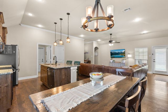 409 Mesa Drive, Lone Oak, TX 75453