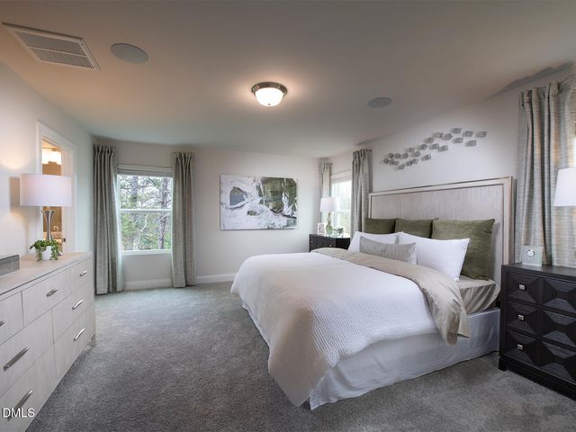 802 Stream View Court, Mebane, NC 27302