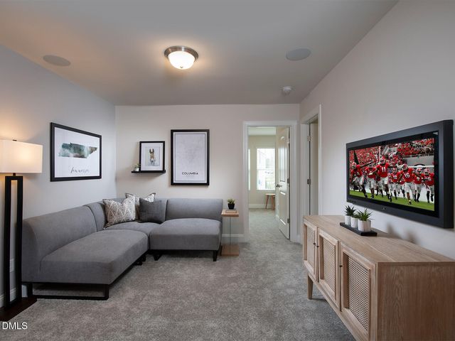 802 Stream View Court, Mebane, NC 27302