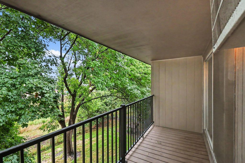 4201 Lakeside Avenue N 307, Brooklyn Center, MN 55429 — photo 5