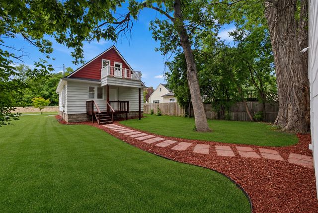 612 Elm Street S, Moorhead, MN 56560