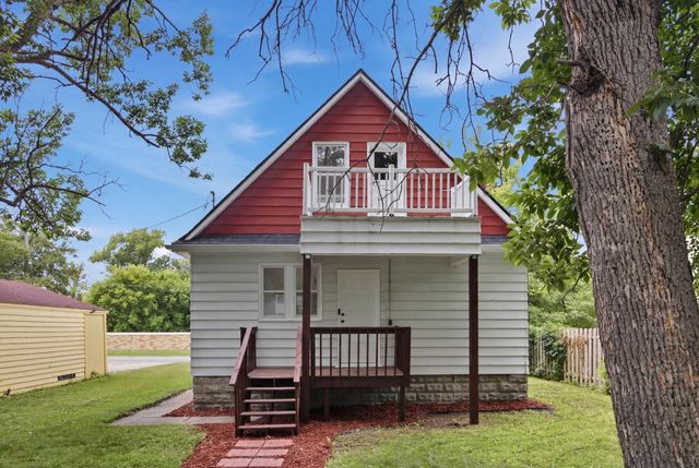 612 Elm Street S, Moorhead, MN 56560