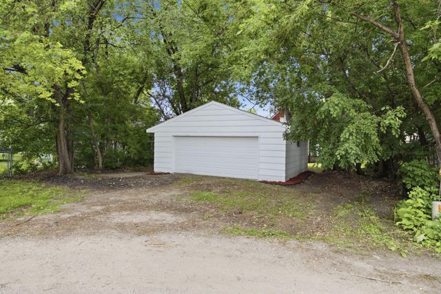 612 Elm Street S, Moorhead, MN 56560