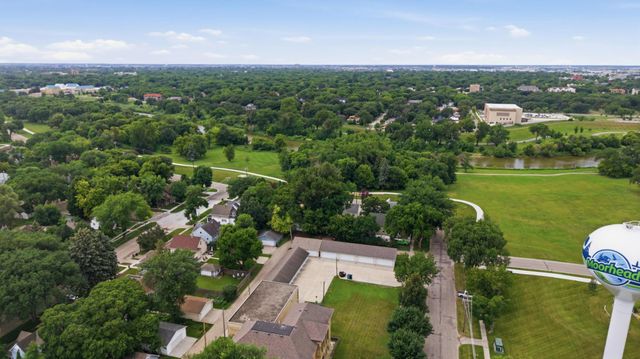 612 Elm Street S, Moorhead, MN 56560