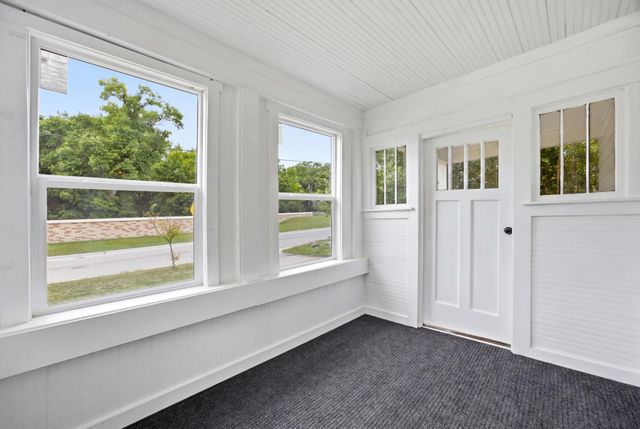 612 Elm Street S, Moorhead, MN 56560