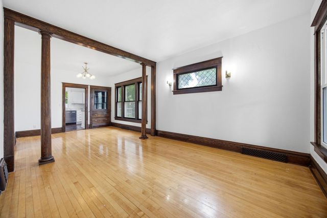 612 Elm Street S, Moorhead, MN 56560