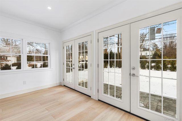 118 Soundview Avenue, White Plains, NY 10606