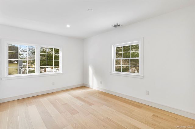 118 Soundview Avenue, White Plains, NY 10606