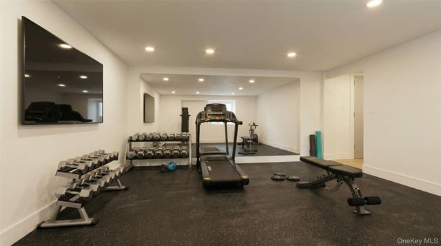 118 Soundview Avenue, White Plains, NY 10606