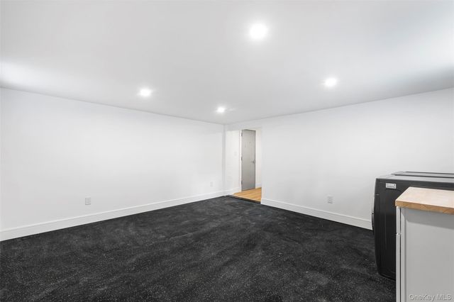 118 Soundview Avenue, White Plains, NY 10606