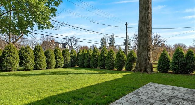 118 Soundview Avenue, White Plains, NY 10606