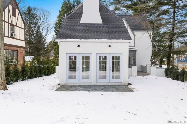 118 Soundview Avenue, White Plains, NY 10606