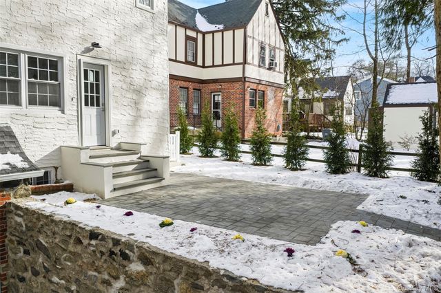 118 Soundview Avenue, White Plains, NY 10606