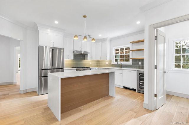 118 Soundview Avenue, White Plains, NY 10606