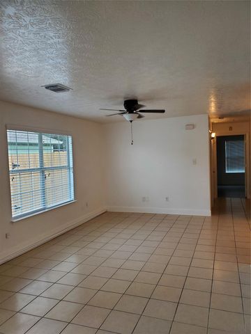 5319 Cherie Crest Court, Houston, TX 77088