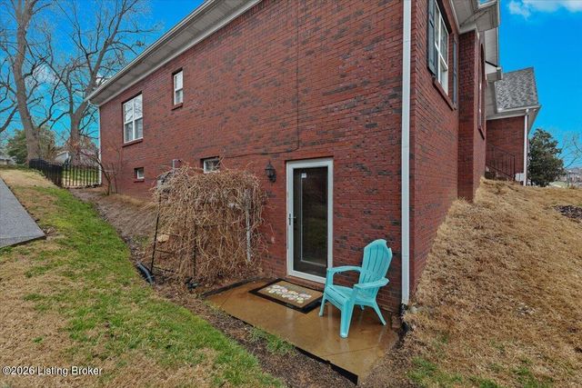 5313 Pavilion Way, Louisville, KY 40291