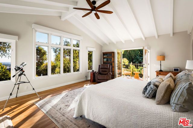 7050 La Presa Drive, Los Angeles, CA 90068