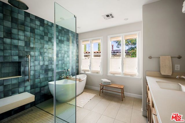 7050 La Presa Drive, Los Angeles, CA 90068