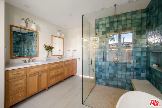 7050 La Presa Drive, Los Angeles, CA 90068