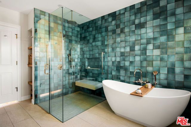 7050 La Presa Drive, Los Angeles, CA 90068