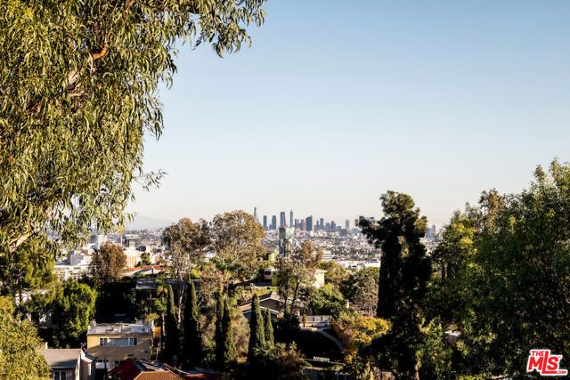 7050 La Presa Drive, Los Angeles, CA 90068