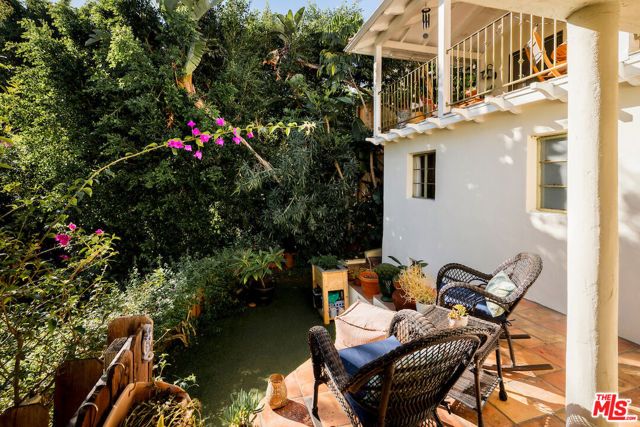 7050 La Presa Drive, Los Angeles, CA 90068