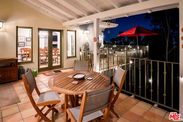 7050 La Presa Drive, Los Angeles, CA 90068