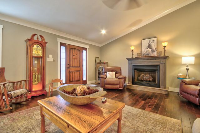 3648 Barbourville Road, London, KY 40744