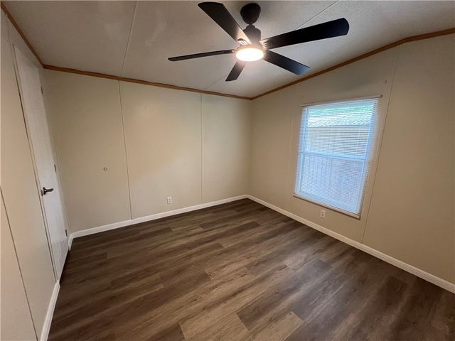 1110 Wildberry, Somerville, TX 77879