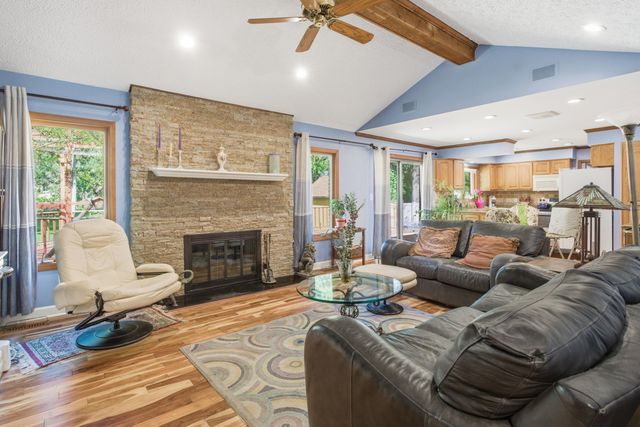 48797 Lansdowne Court, Shelby Twp, MI 48317