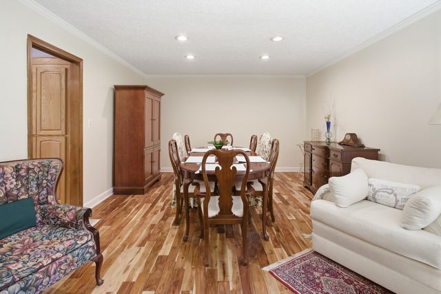 48797 Lansdowne Court, Shelby Twp, MI 48317