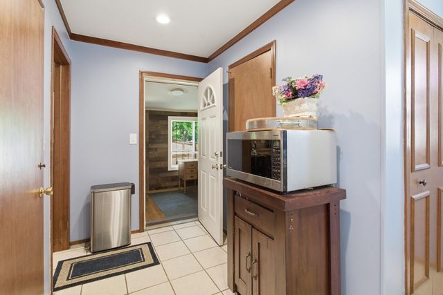 48797 Lansdowne Court, Shelby Twp, MI 48317