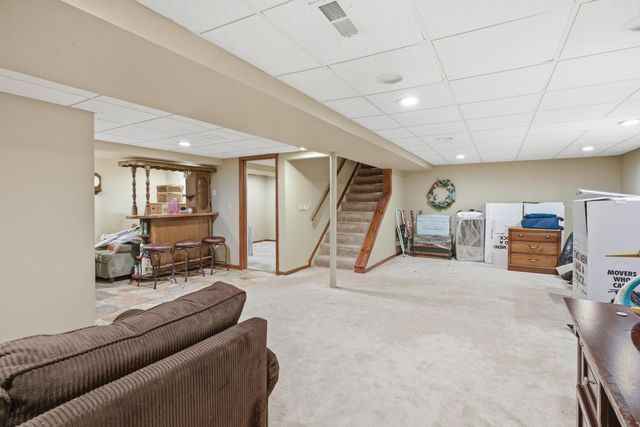 48797 Lansdowne Court, Shelby Twp, MI 48317