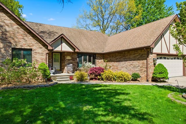 48797 Lansdowne Court, Shelby Twp, MI 48317