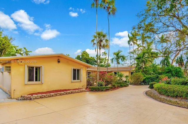 4725 SW 89th Ave, Miami, FL 33165