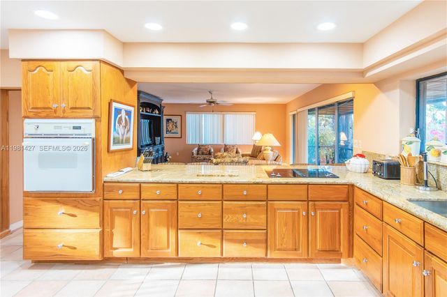 4725 SW 89th Ave, Miami, FL 33165