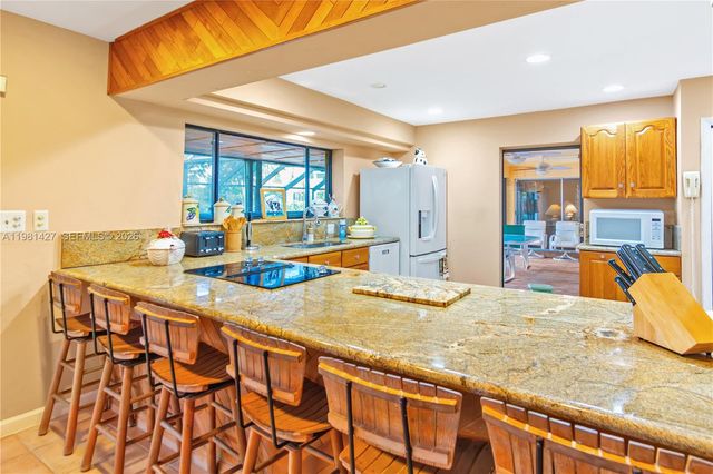 4725 SW 89th Ave, Miami, FL 33165