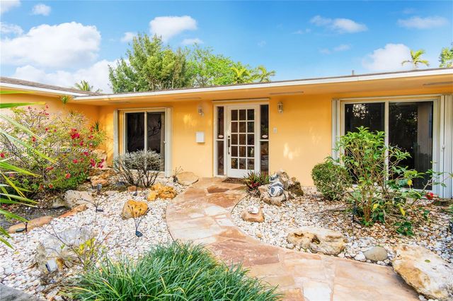 4725 SW 89th Ave, Miami, FL 33165