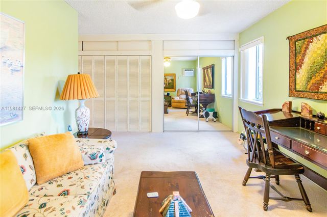 4725 SW 89th Ave, Miami, FL 33165