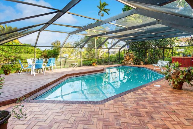 4725 SW 89th Ave, Miami, FL 33165