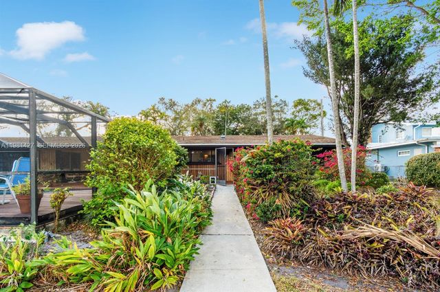 4725 SW 89th Ave, Miami, FL 33165