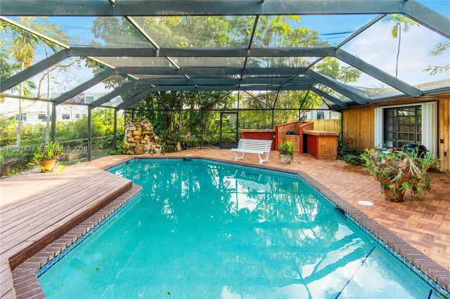 4725 SW 89th Ave, Miami, FL 33165